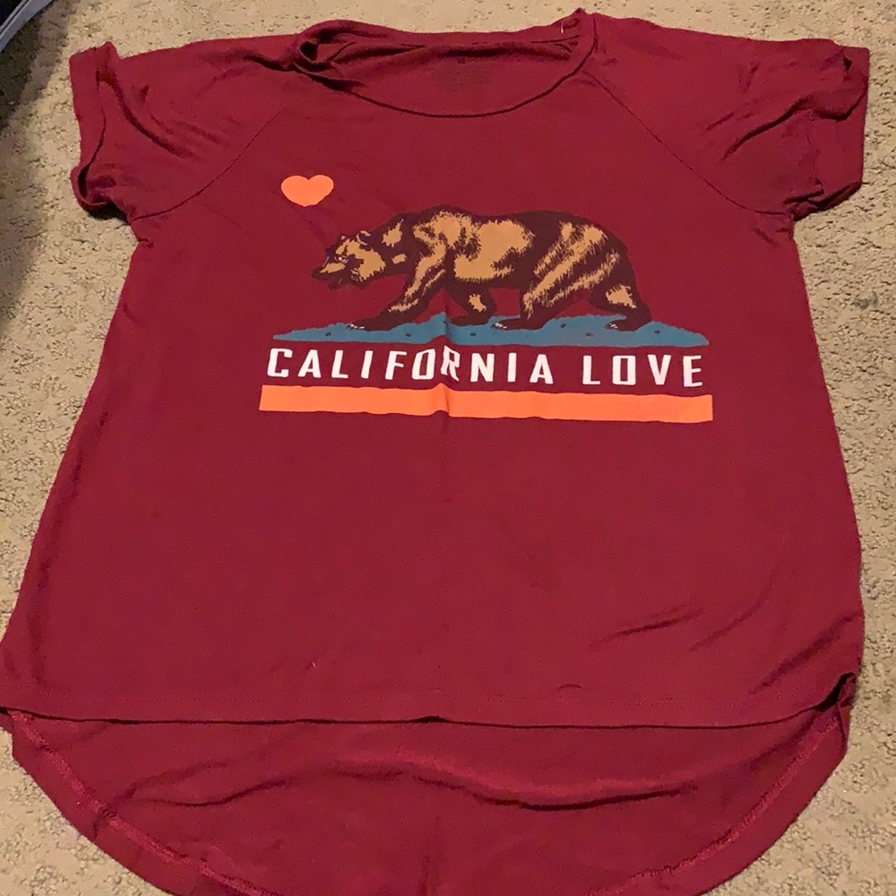 Maroon short sleeve